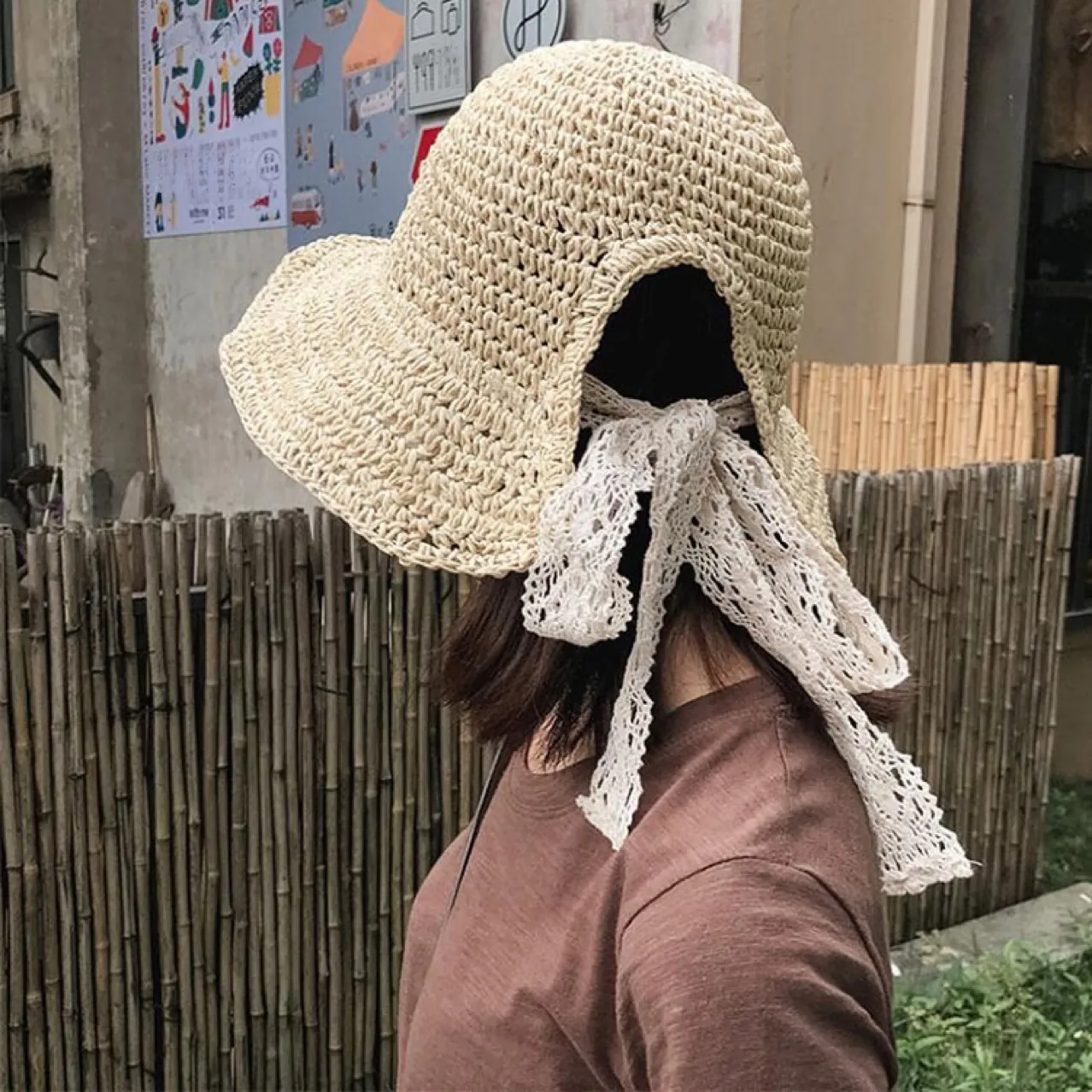 Cappello di Paglia Traforato da Donna Con Fiocco in Pizzo Tesa Larga Cappello da Sole Estivo Elegante Pieghevole da Spiaggia