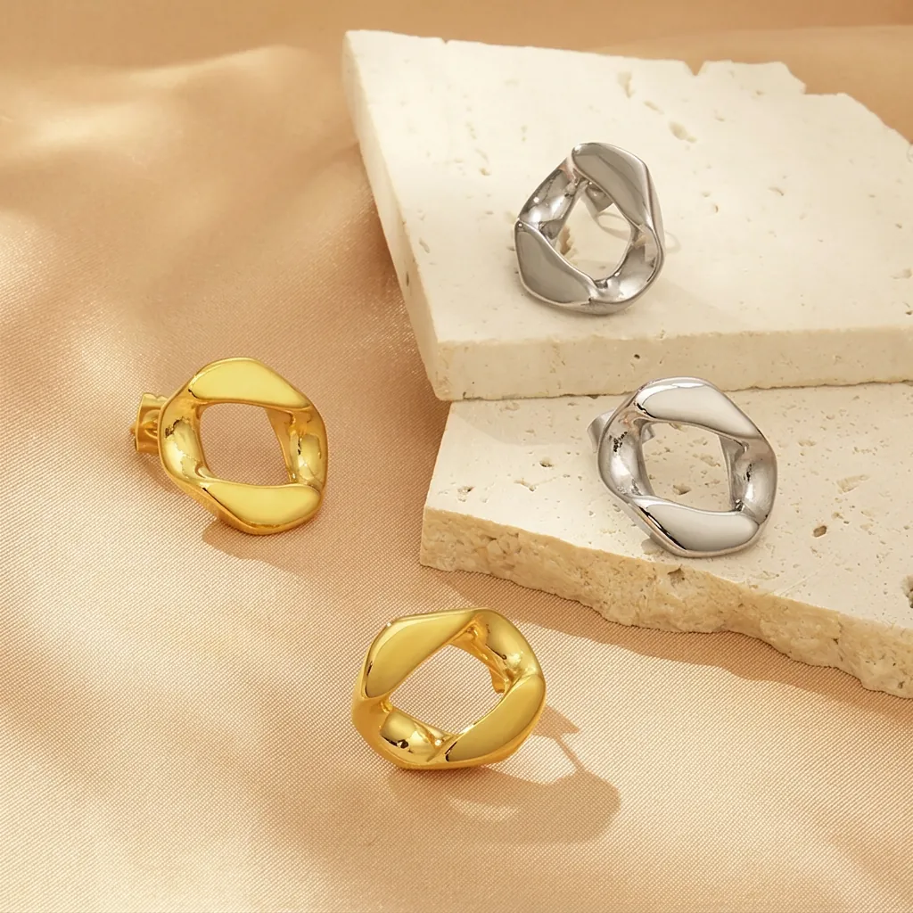 Orecchini A Cerchio Intrecciati Geometrici Irregolari Acciaio Inossidabile Placcato Oro 18K Minimalista Per Donna