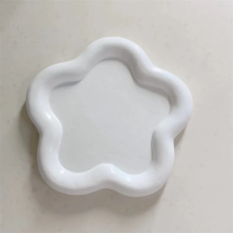 Dekoratives Schmucktablett Aus Resin Herz Blumen Wolkenform Schmuckaufbewahrung Fotografie Requisiten Minimalistisches Dekor