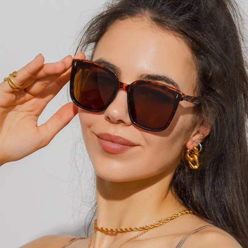 Square Polarized Sunglasses Retro Plastic Frame UV400 Protection For Men Women Fashion Outdoor Travel Style