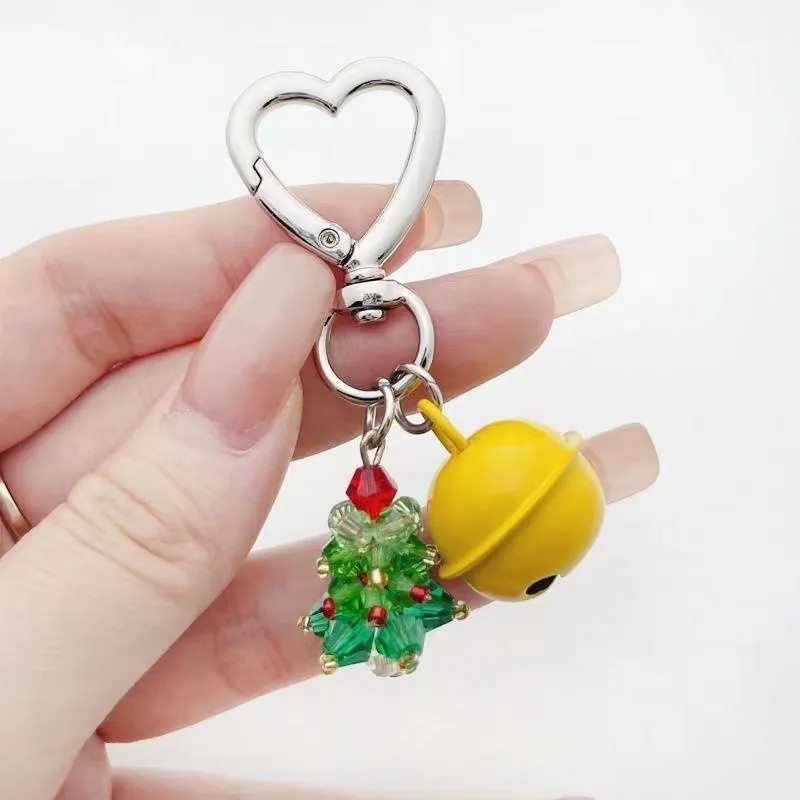 Christmas Tree Crystal Beads Keychain With Heart Hook Star Bell Green Red Holiday Bag Pendant For Women Car Decoration Gift