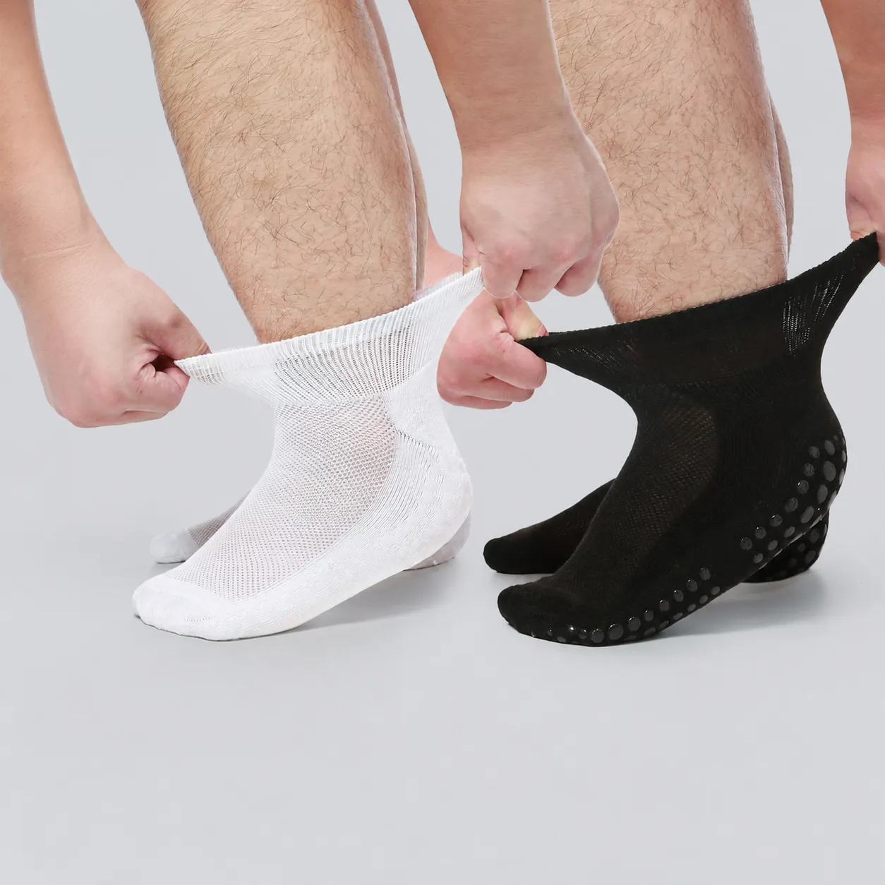 Unisex Non-binding Diabetic Socks With Non-slip Grippers Antibacterial Odor Resistant Loose Top Socks For Swollen Feet