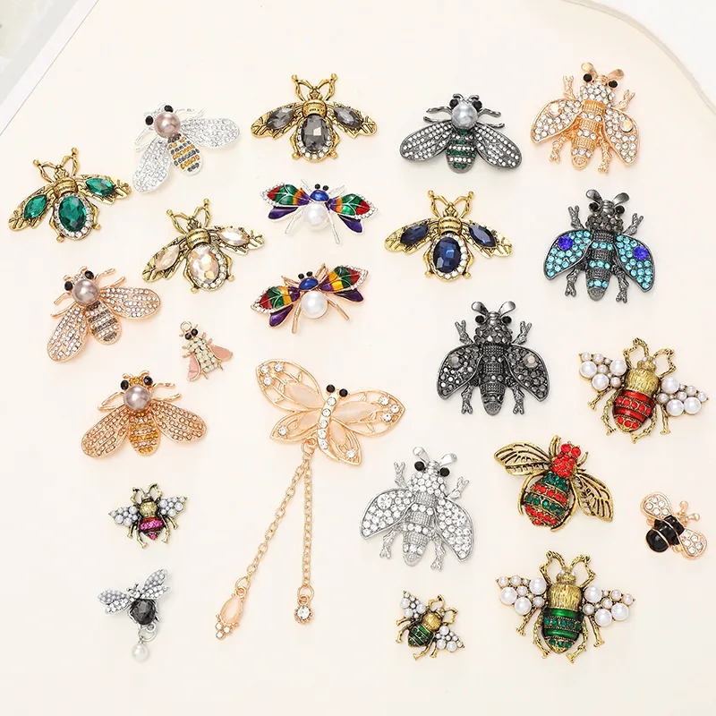Vintage Bee Butterfly Bear Flower Charms Alloy Rhinestone Enamel Faux Artificial Pearl DIY Jewelry Making Shoe Charms Phone Case Decor