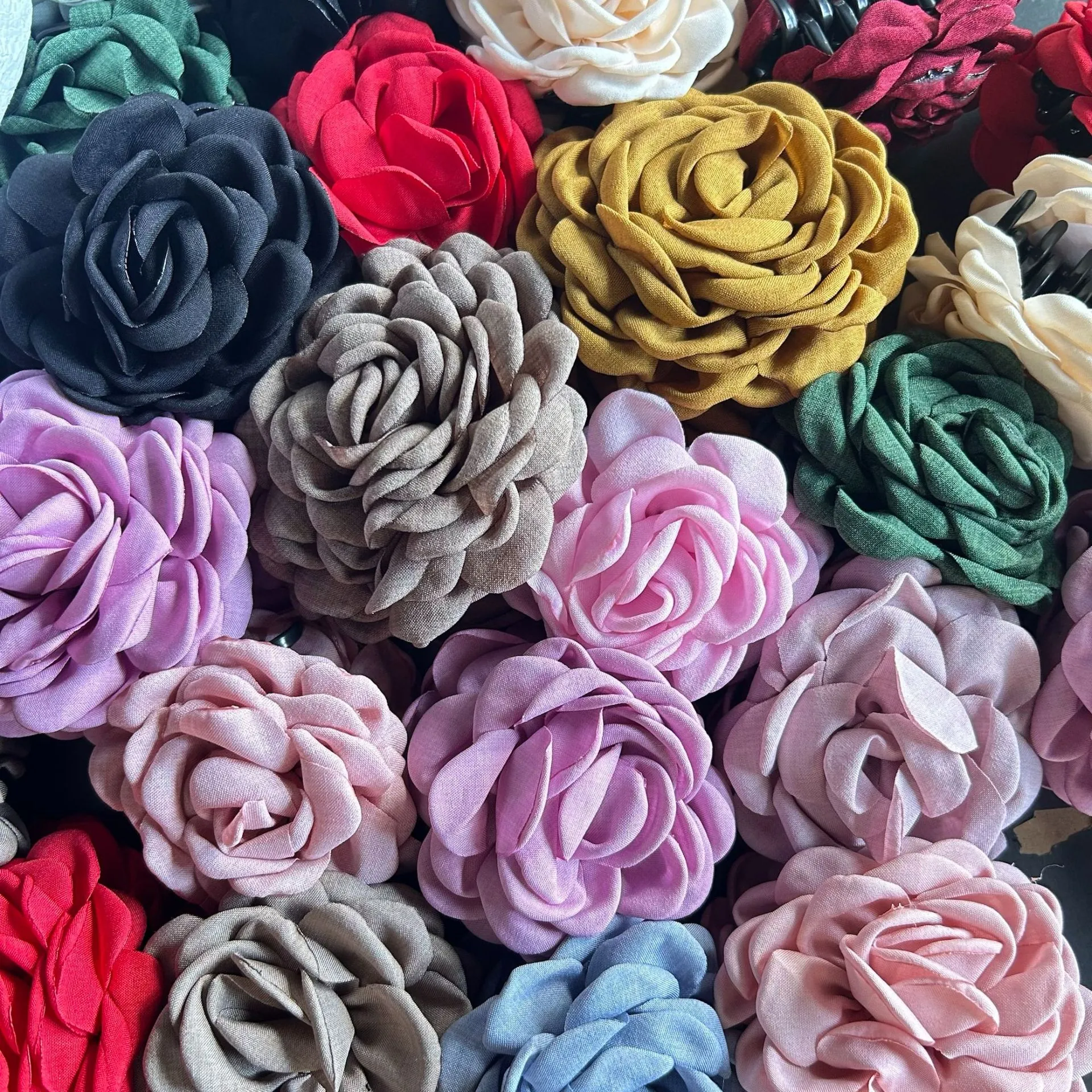 Large Rose Flower Hair Claw Clip Vintage Fabric Camellia Hairpin Styling Accessory For Women Elegant Floral Headwear