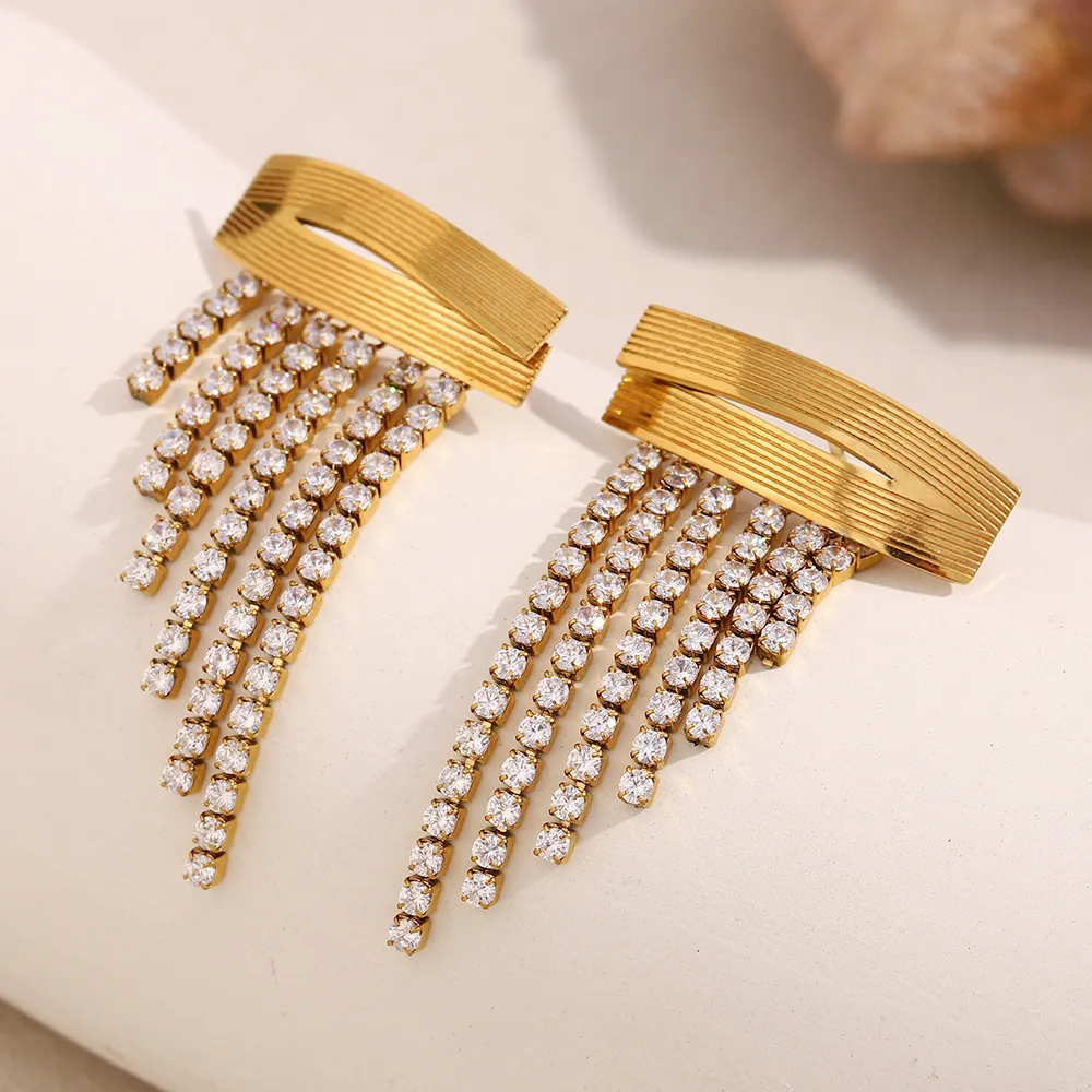 Boucles D'oreilles Luxueuses À Pampilles En Acier Inoxydable Plaquées Or 18K Strass Longues Cascade Bijoux Mode Femmes