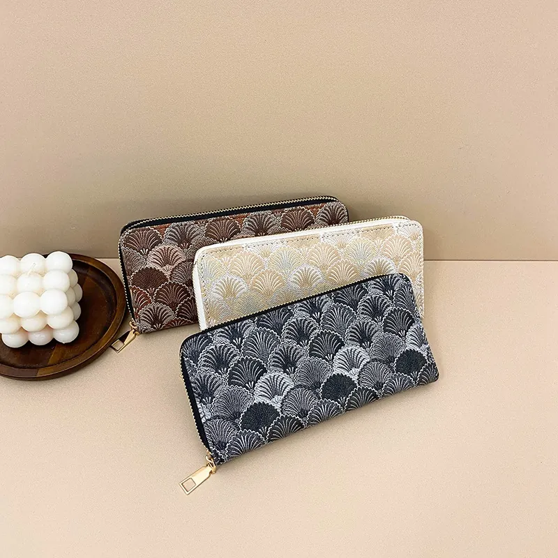 Women Long Wallet Large Capacity Clutch Bag PU Leather Seashell Embroidery Fan Pattern Elegant Zipper Closure Purse