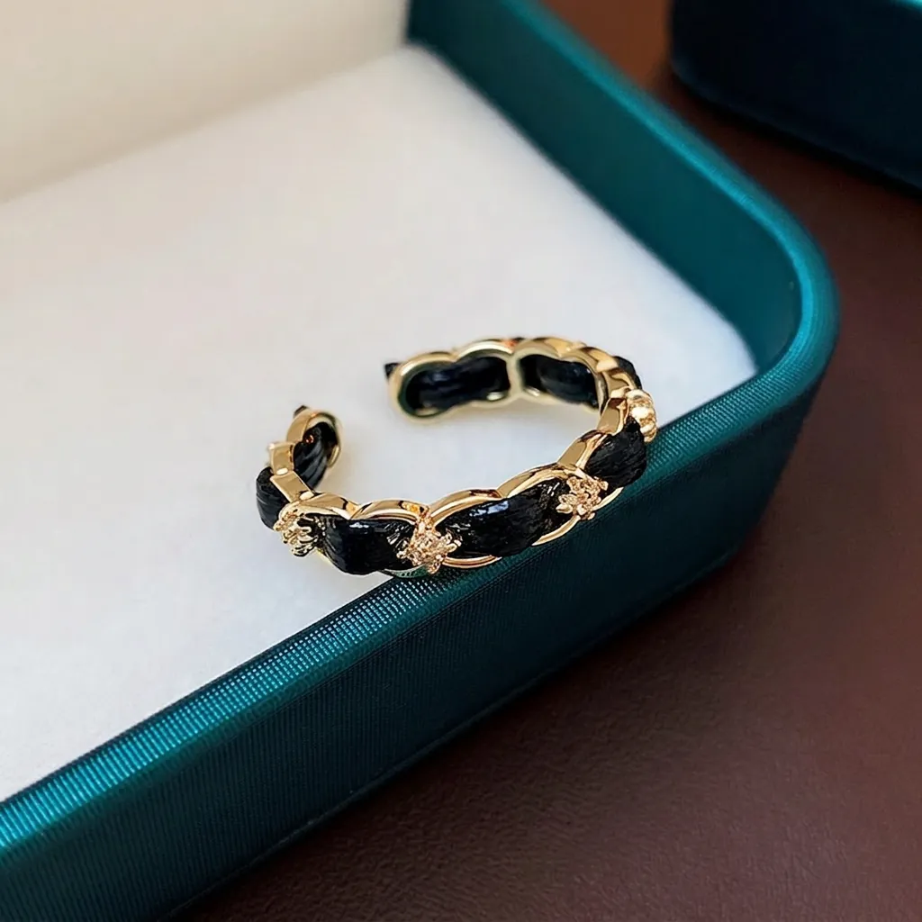 Anello Aperto Rame Placcato Oro Con Pelle Intrecciata E Stelle In Zircone Gioielli Eleganti Minimalisti Per Donne