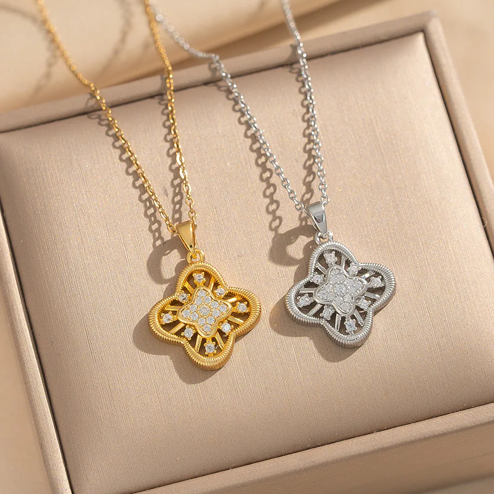 Collana Con Pendente A Quadrifoglio Cavo Acciaio Inossidabile Placcato Oro 18K Zircone Gioielli Di Moda Per Donna