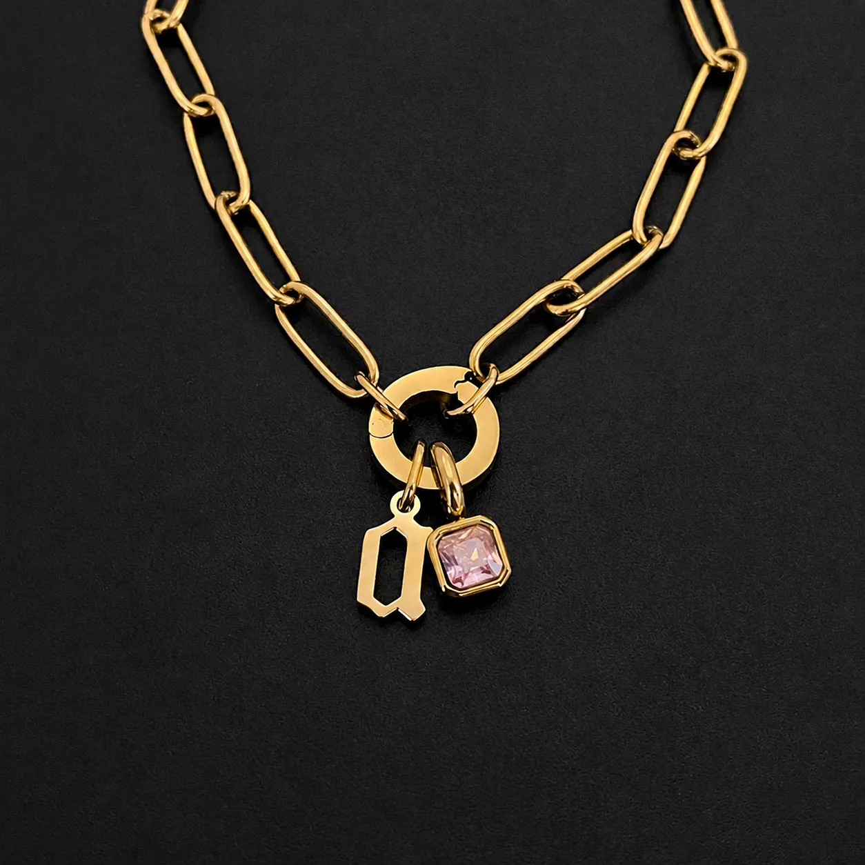 Kleinbuchstabe Anfangsbuchstabe Anhänger Halskette Für Damen Edelstahl Vergoldet Büroklammerkette Rosa Quadratisch Strass Schmuck