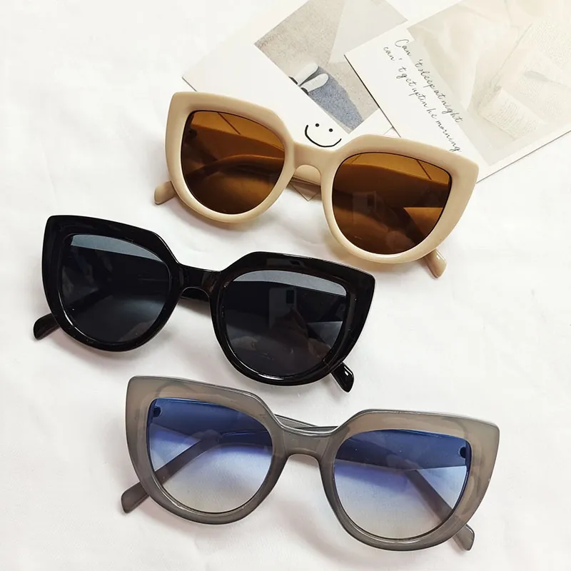 Vintage Cat Eye Sunglasses Resin Frame AC Lens UV400 Protection Small Frame Fashion Eyewear For Women Men