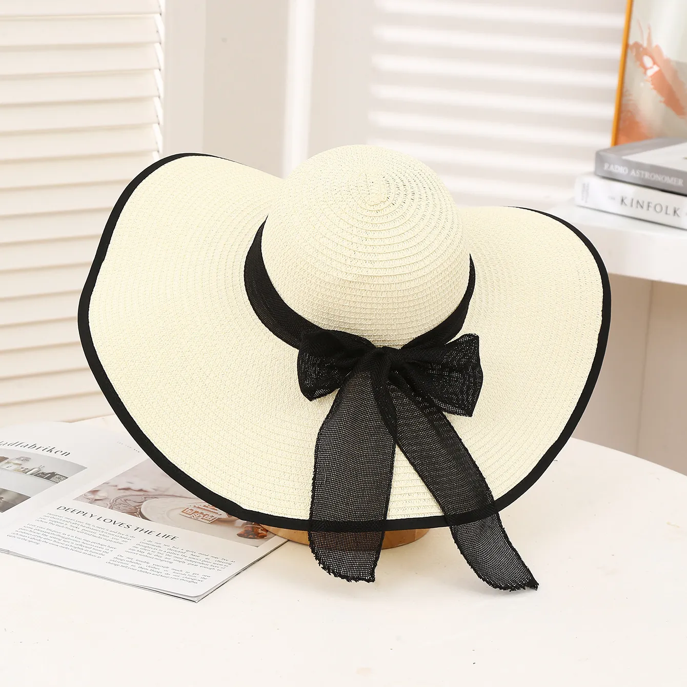Women Wide Brim Straw Sun Hat Foldable Bowknot Summer Beach UV Protection Breathable Travel Elegant