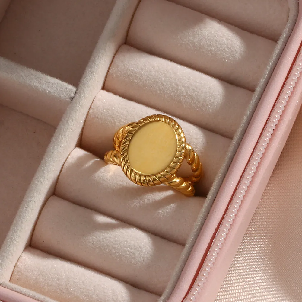 Vintage Stainless Steel 18K Gold Plated Oval Signet Ring Rope Texture Band Geometric Fashion Jewelry For Women