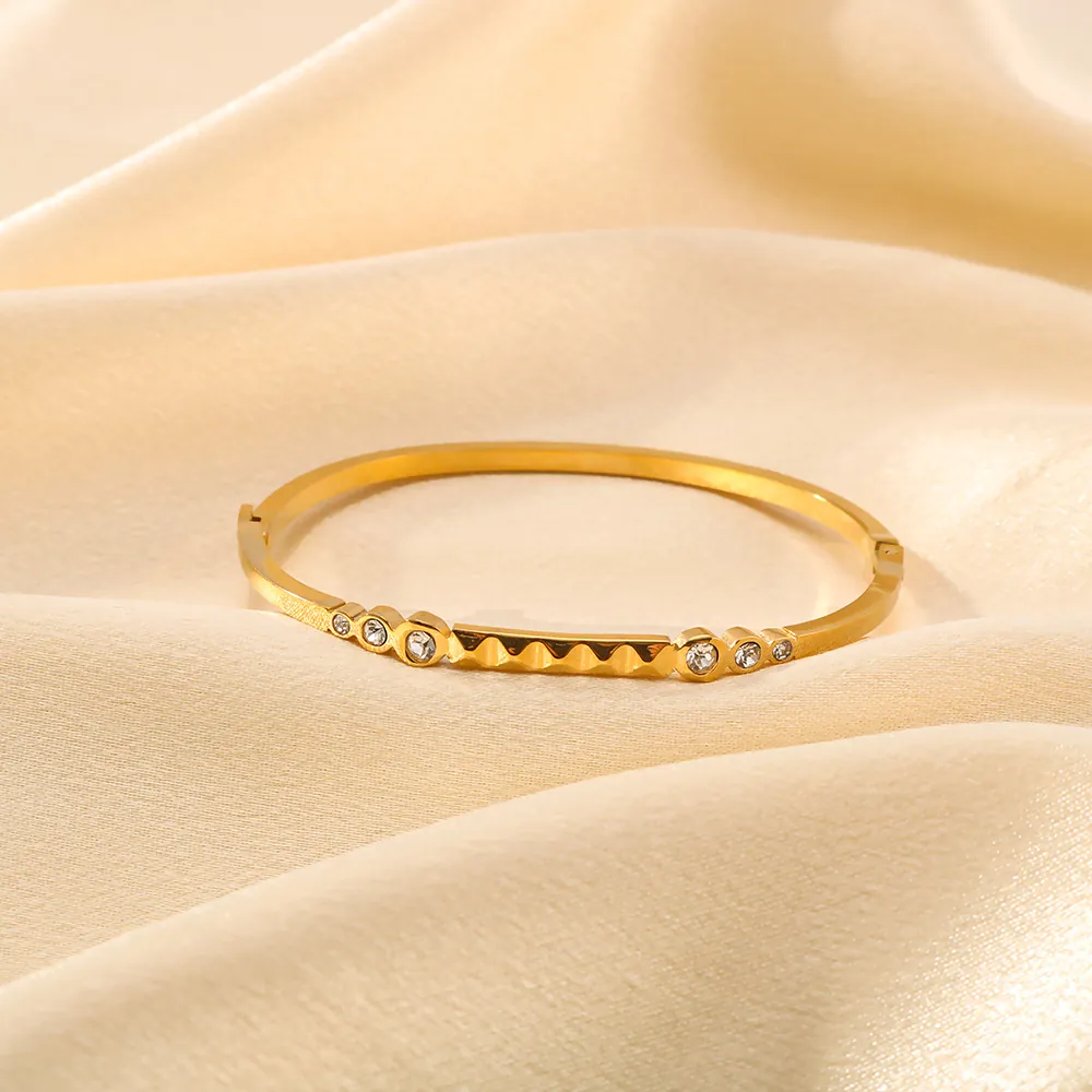 Fashion 18K Gold Plated Stainless Steel Bangle For Women Geometric Wave Pattern Rhinestone Inlaid Jewelry