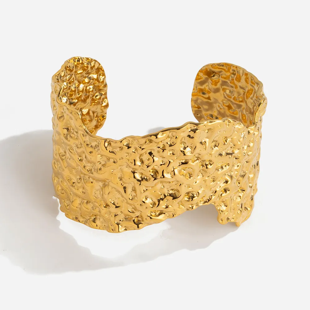Bracciale Rigido Aperto Largo Irregolare Martellato Onda Maglia Per Donna In Acciaio Inossidabile Placcato Oro 18K