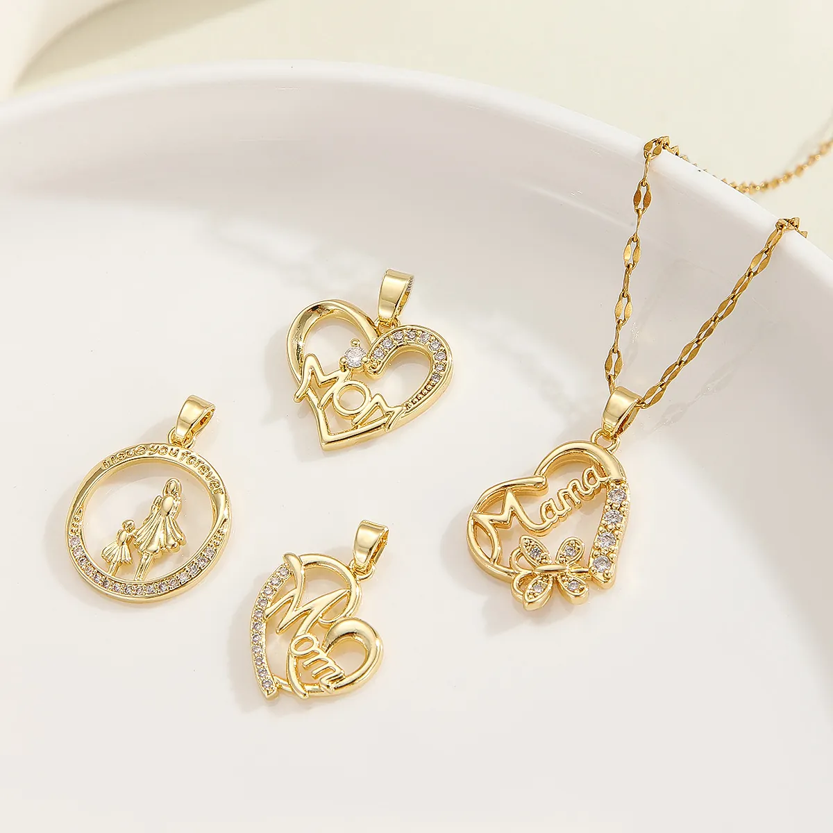 Collier Pendentif Cœur Cuivre Zircone Cubique Mom Mama Lettre Plaqué Or Cadeau Bijoux Fête Des Mères Pour Femmes