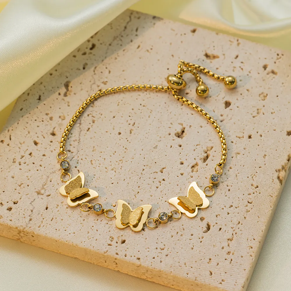 Minimalist Fashion Golden Titanium Steel Butterfly Chain Bracelet For Women Adjustable Rhinestone Inlaid 3D Butterfly Charm Jewelry Gift