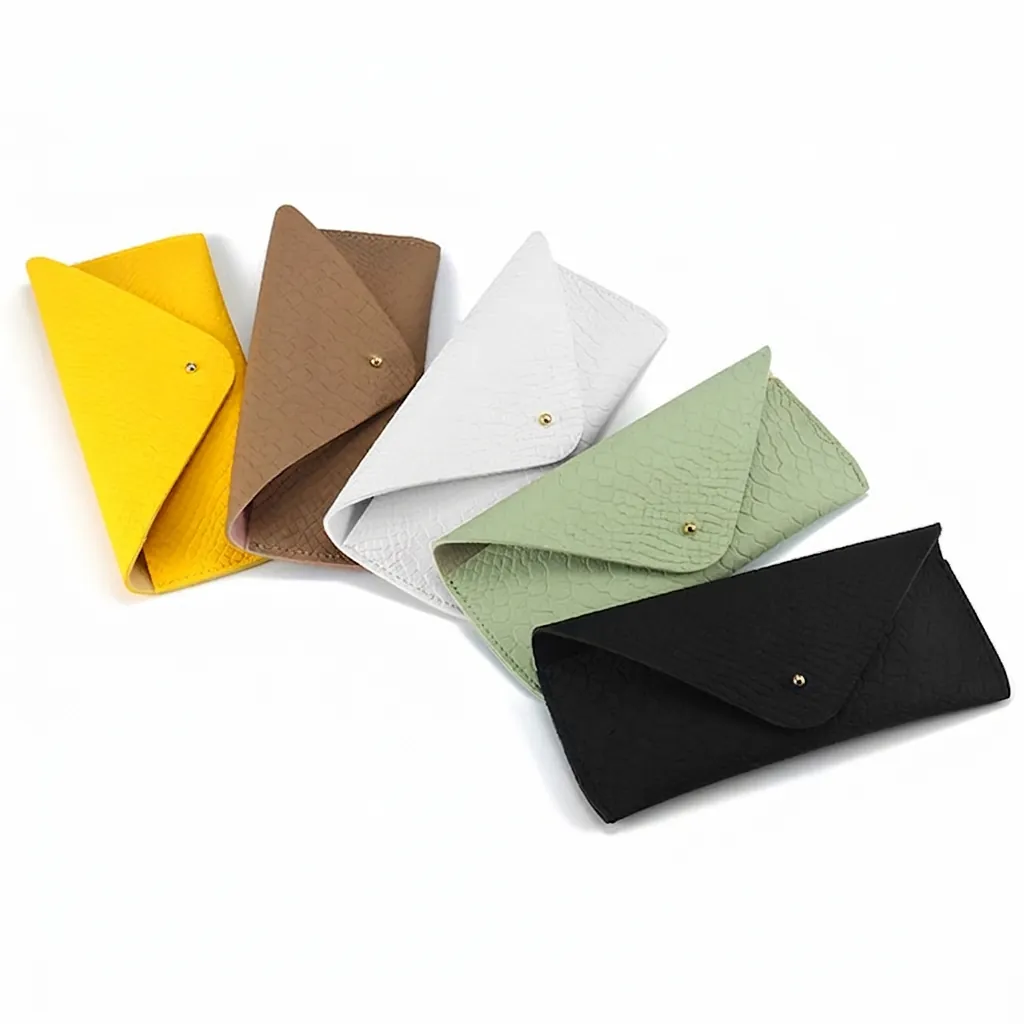 Snake Pattern PU Leather Sunglasses Case Soft Pouch With Metal Button Closure For Women Portable Eyewear Protector