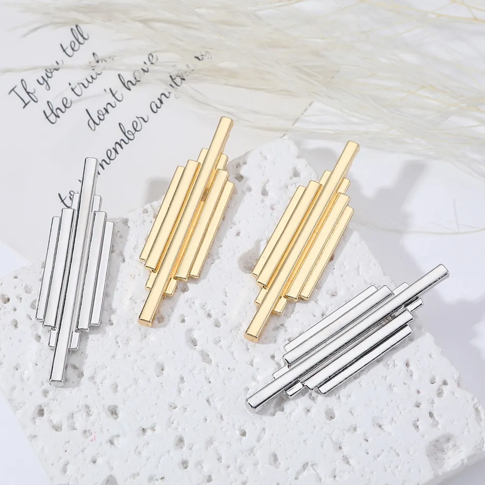 Minimalist Geometric Long Strip Drop Earrings For Women Modern Metal Lacquer Finish Vertical Bar Tassel Dangle Jewelry