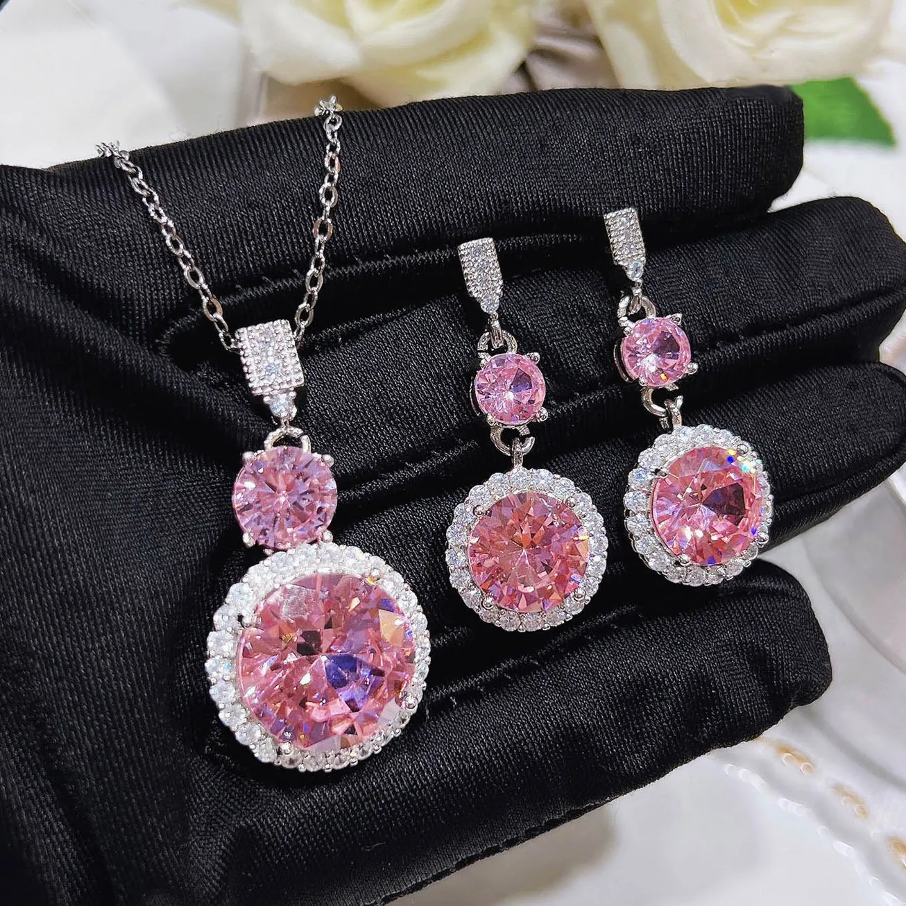 Pink Zircon Rhinestone Necklace And Earrings Halo Round Pendant Romantic Luxury Accessory For Women