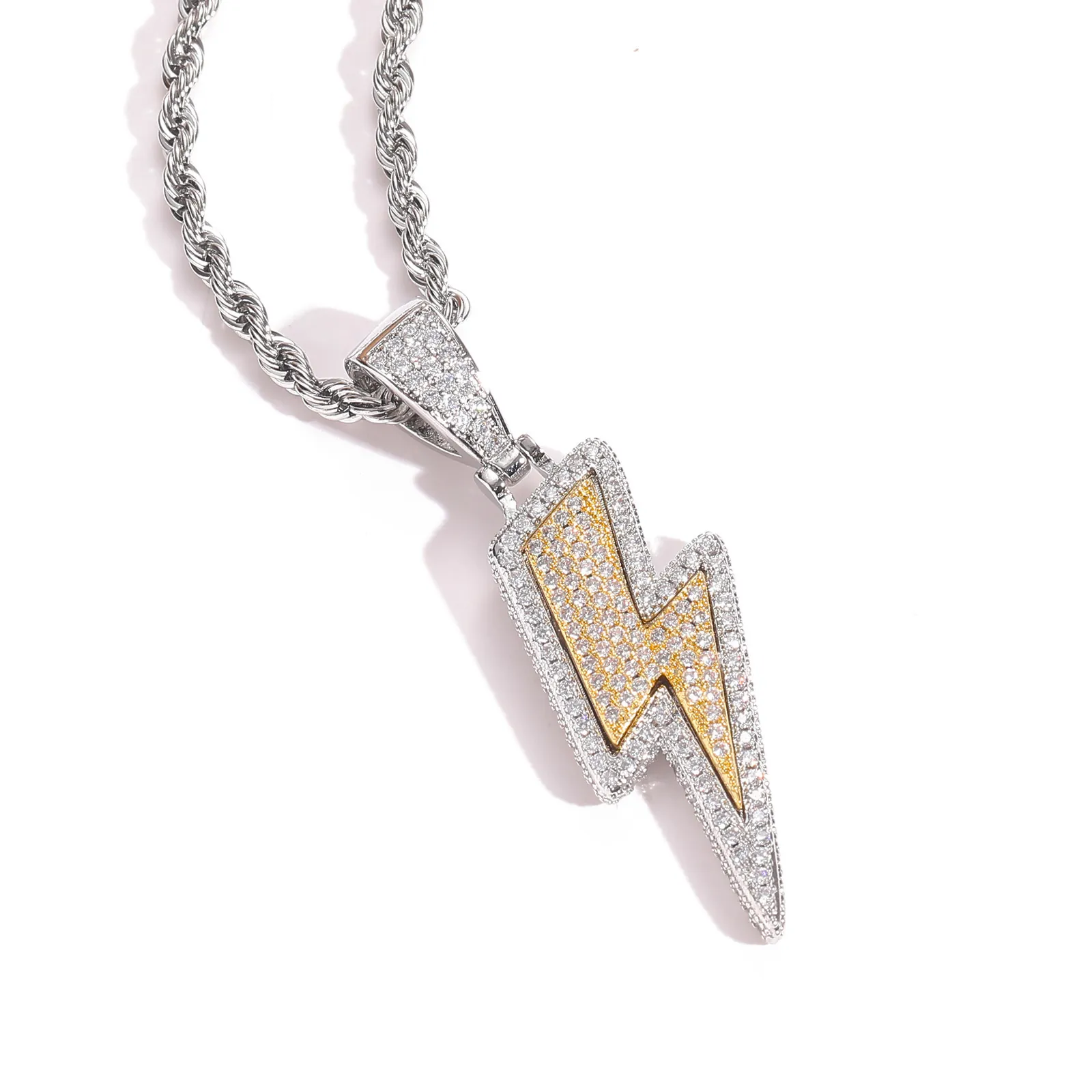 Collier Pendentif Éclair Hip Hop Cuivre AAA+ Zircone Micro-Pavé Chaîne Torsadée Pour Hommes Bijoux