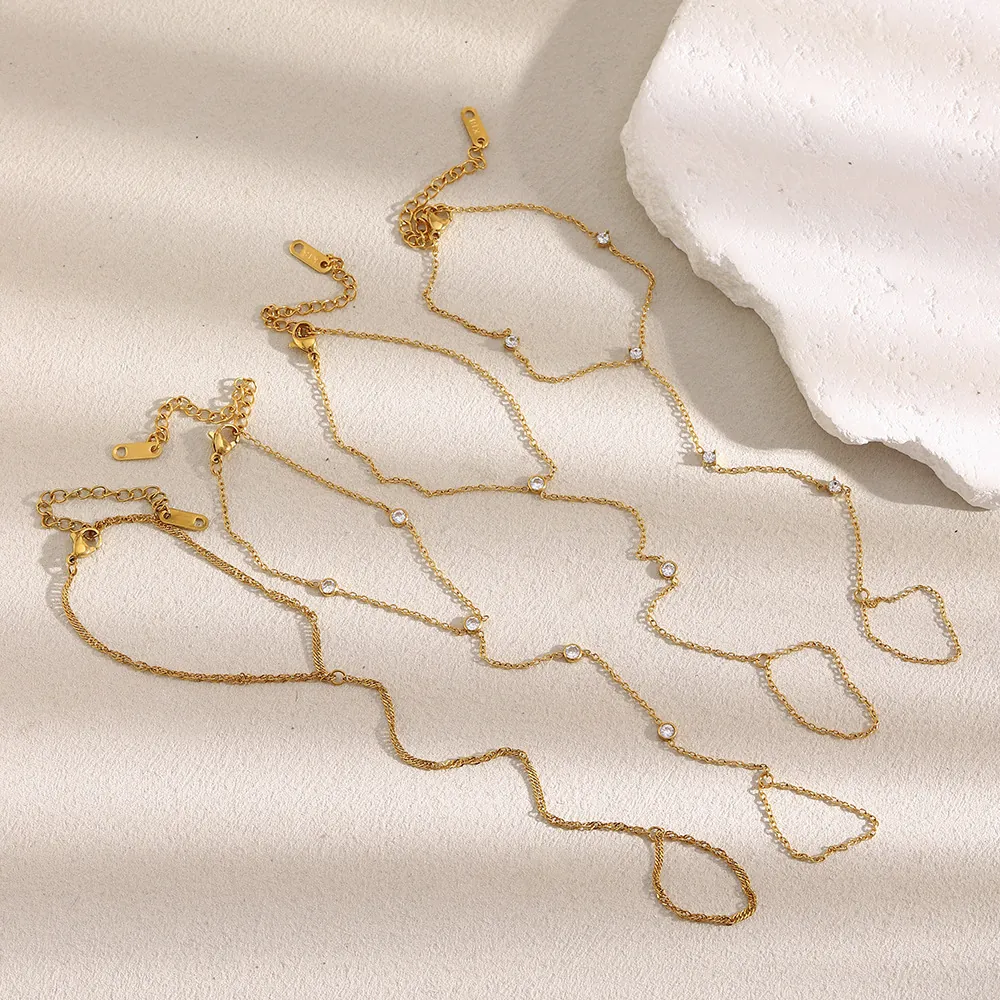 Bracelet De Doigt En Acier Inoxydable Chaîne De Bague Plaqué Or 18K Zirconia Bijoux De Main Ajustables Pour Femme Design De Niche