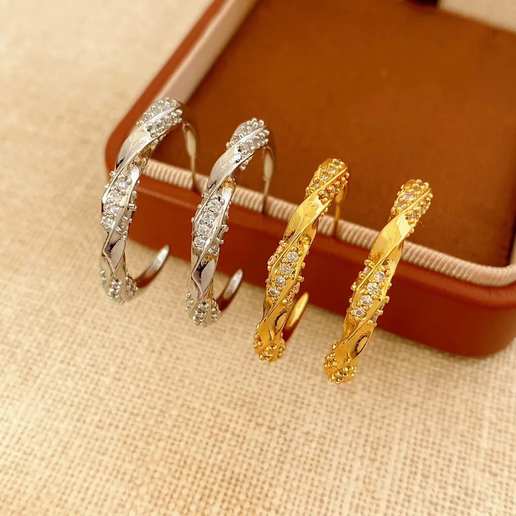 Orecchini A Cerchio A Forma Di C Intrecciati Con Zircone Incastonato Rame Placcato Oro 18K Silver Earring Post Eleganti