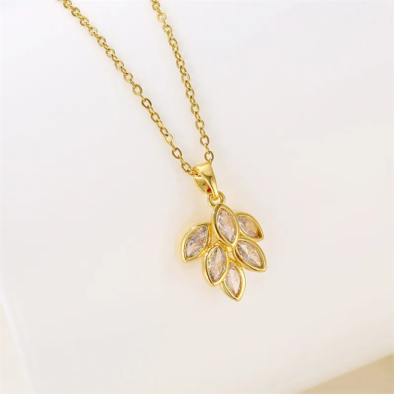 Collier Pendentif Feuille En Acier Inoxydable Avec Zircone Ton Or Minimaliste Chaîne De Clavicule Pour Femmes Bijoux
