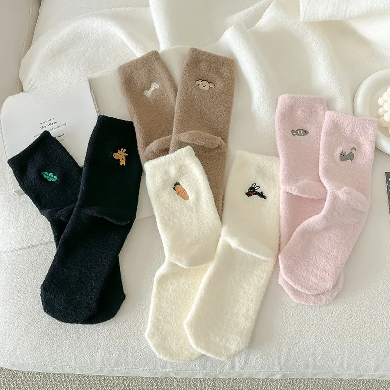 Women Winter Thickened Warm Plush Socks Japanese Embroidered Animal Pattern Crew Socks For Home Sleeping Floor Socks