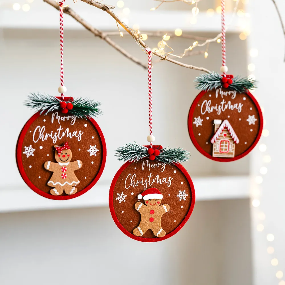 Christmas Gingerbread Man Felt Pendants Round Ornaments With Pine Needles Berries For Christmas Tree Home Party Decor