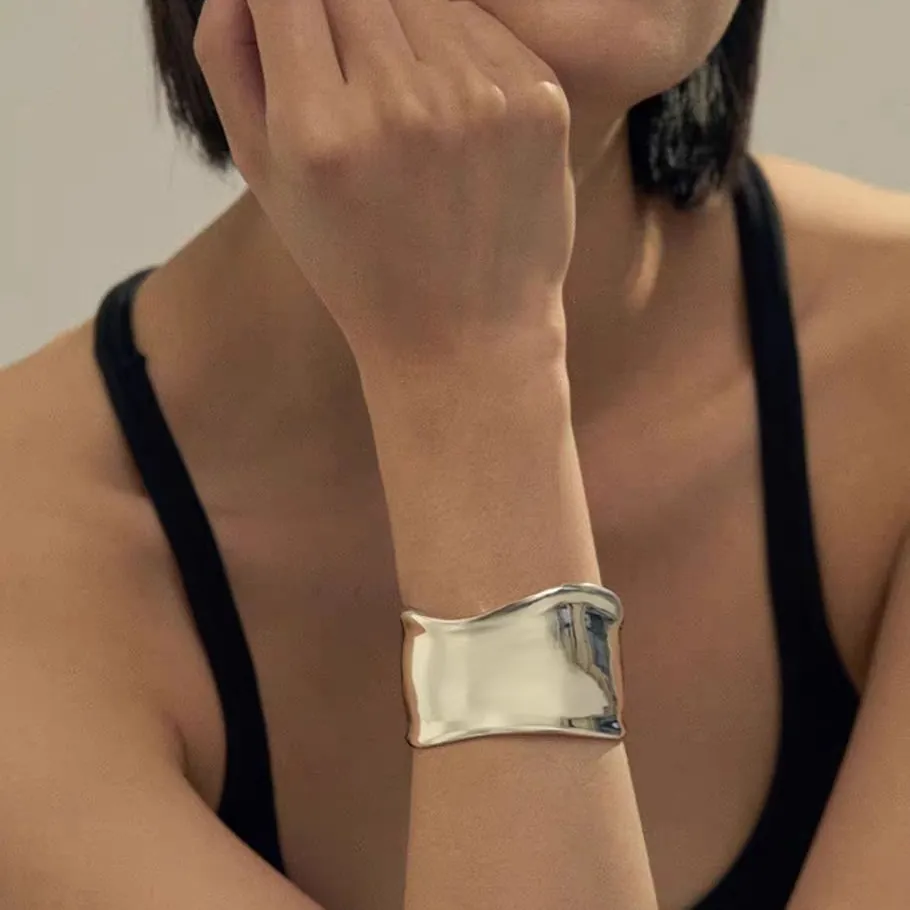 Bracelet Large en Laiton Minimaliste Français Design Ondulé Irrégulier Brillant Bague Réglable Élégante Bijoux Femme