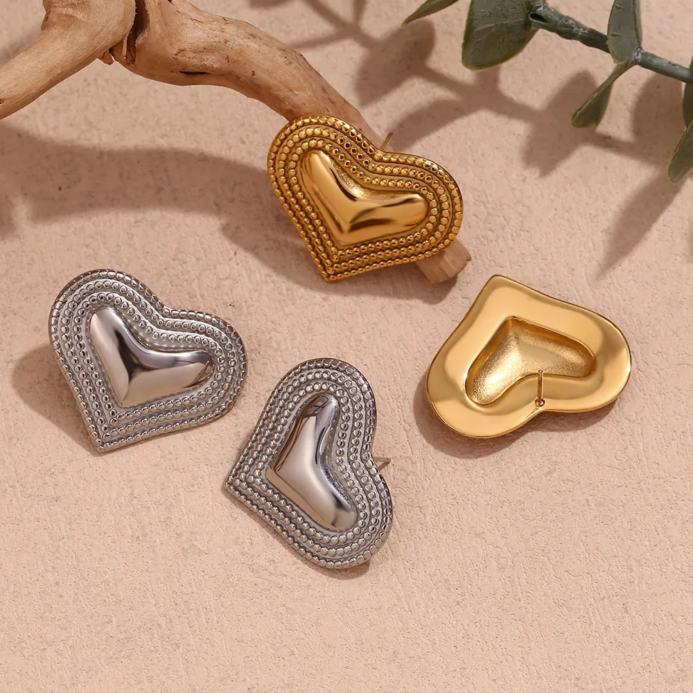 Nische Temperament Edelstahl Achtzehn Karat Vergoldet Herz Ohrstecker Triple Layer Perlenrand Polierte Herz Ohrringe Für Damen