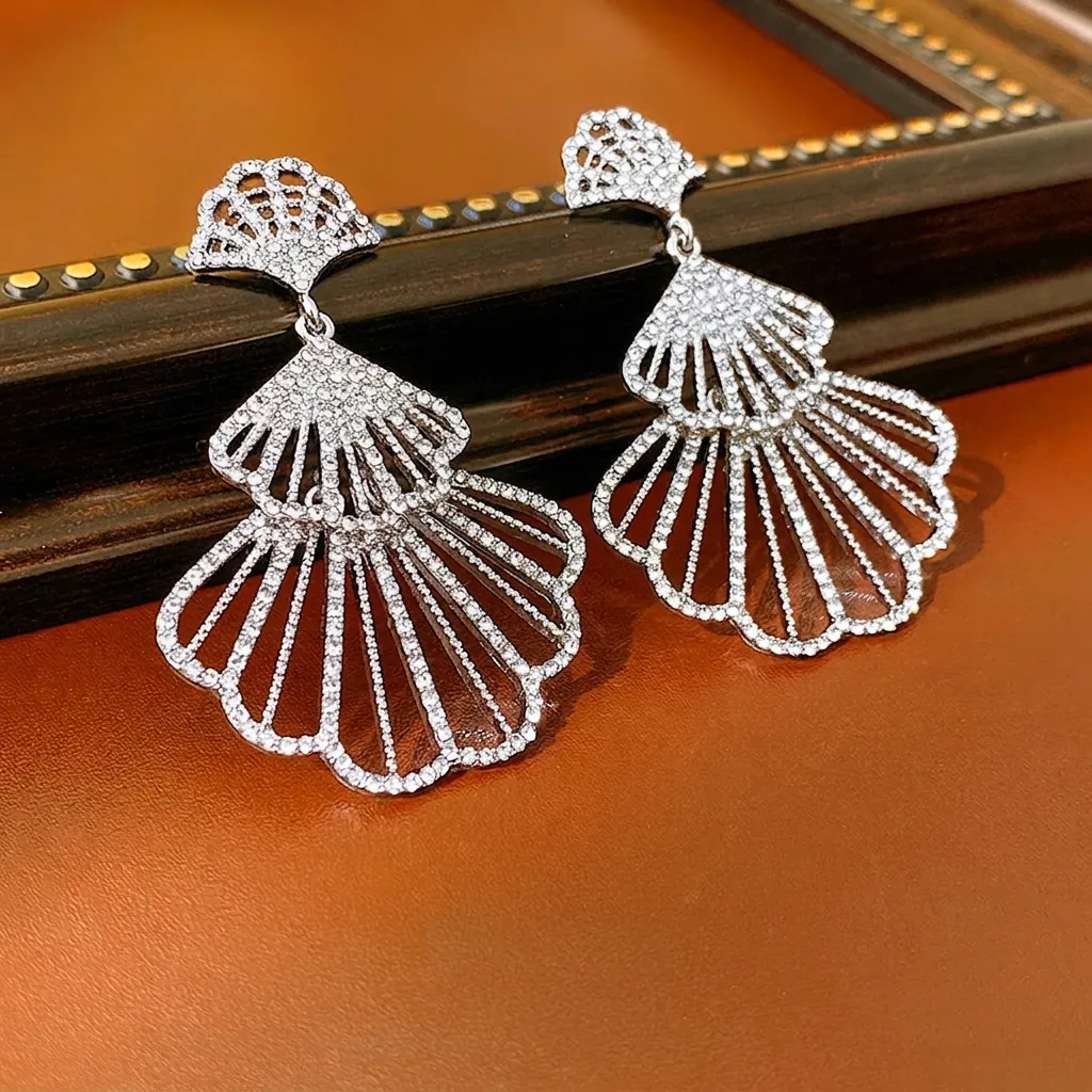 Orecchini A Ventaglio A Strati Traforati Con Strass E Perno In Argento Stile Chic Elegante Di Lusso Per Donna