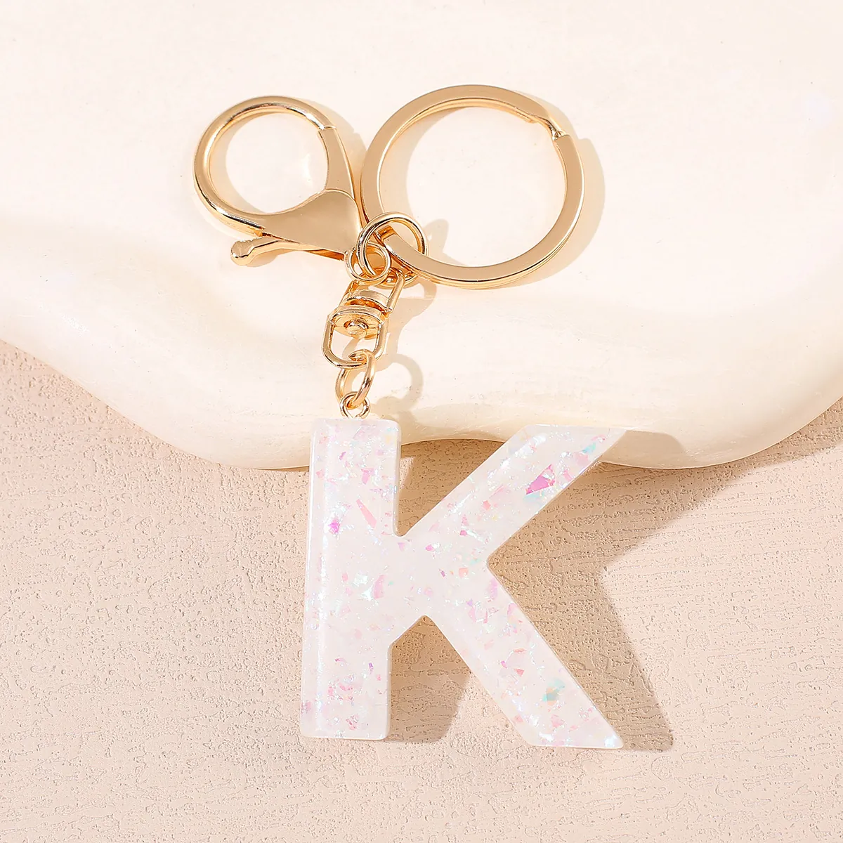Porte-clés Lettre Créatif Résine Paillettes Alphabet Pendentif Métal Doré Charme De Sac Pour Femmes Étudiantes Mode