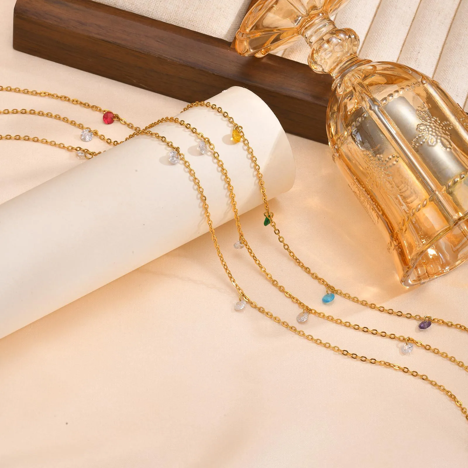 Fashion Gold Plated Stainless Steel Necklace With Round Cubic Zirconia Pendants Minimalist Jewelry For Women