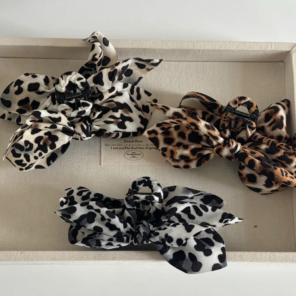 Large Leopard Print Bow Hair Claw Clip Fabric Plastic Animal Pattern Shark Clip Handmade French Style Headwear For Women