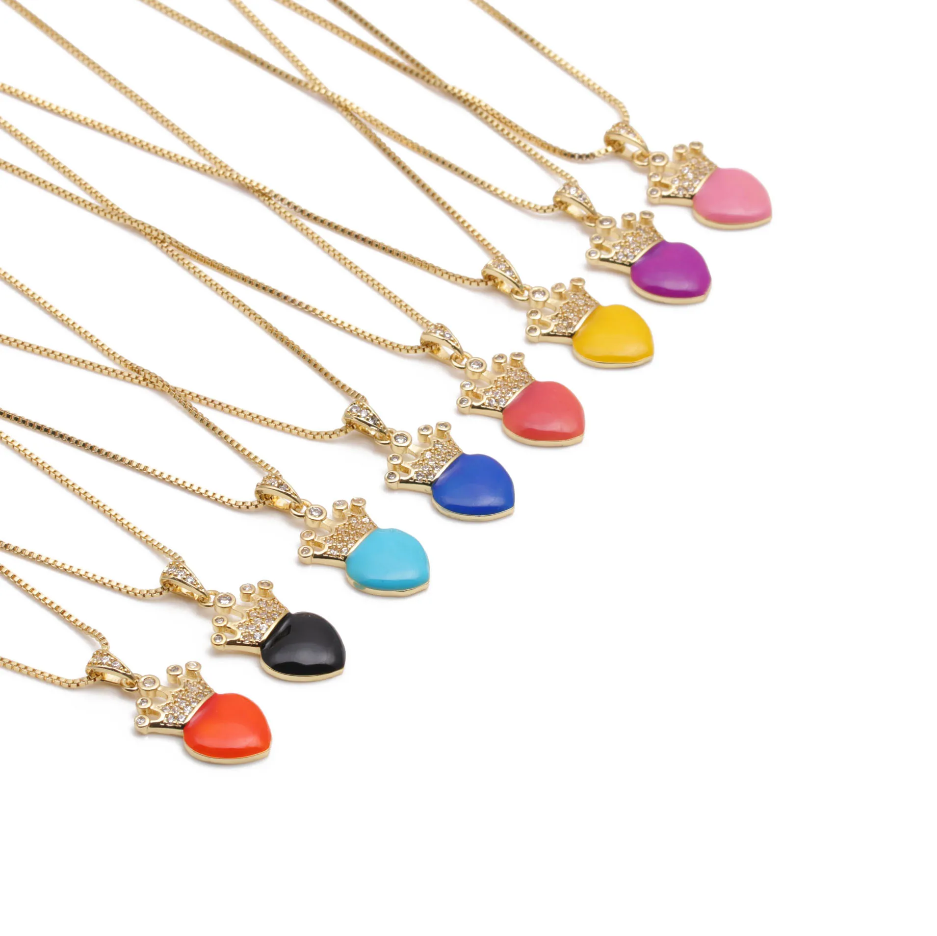 Collier Pendentif Couronne Cœur Cuivre Plaqué Or Zircone Chaîne De Boîte Bijoux De Mode Élégants Femmes
