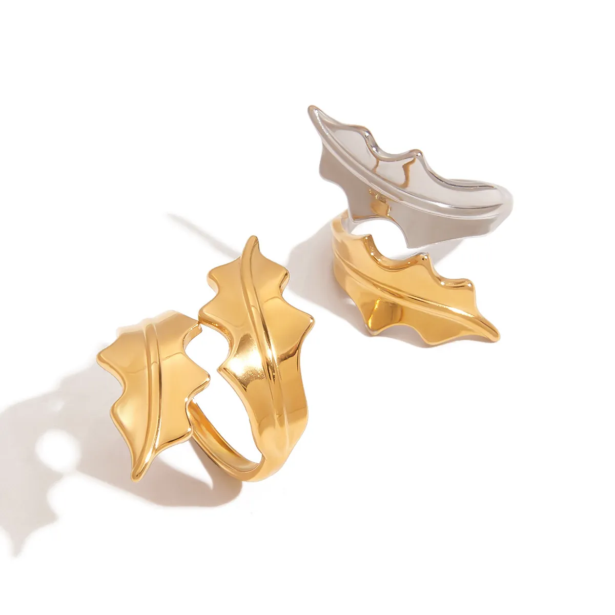 Bague Réglable en Acier Inoxydable en Forme de Feuille Élégante Plaqué Or 18K Bijoux en Métal Bicolore pour Femme Style Quotidien