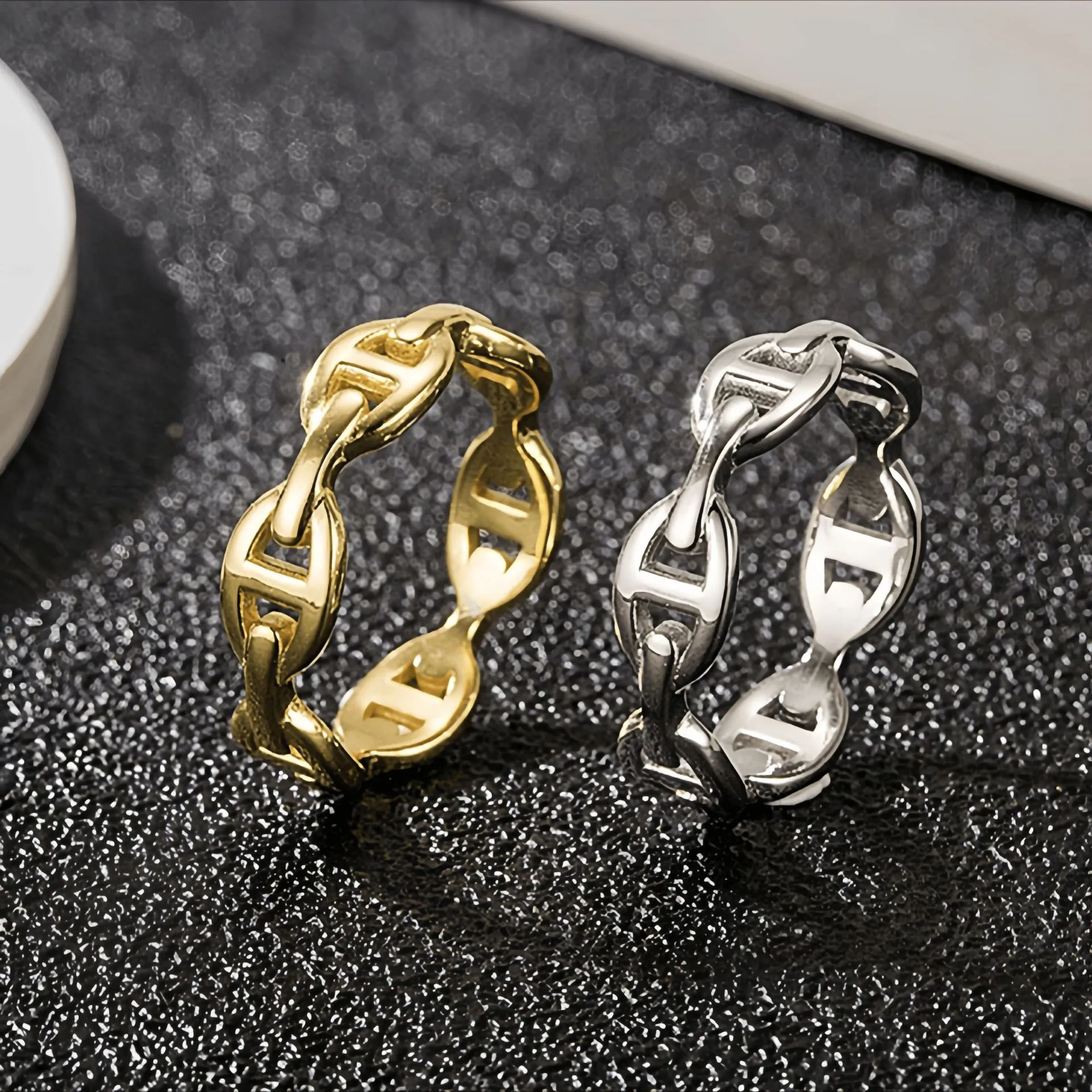 Titanium Steel Pig Nose Ring Anchor Chain Link Hollow Geometric 18K Gold Plated Minimalist Ins Style Jewelry For Women