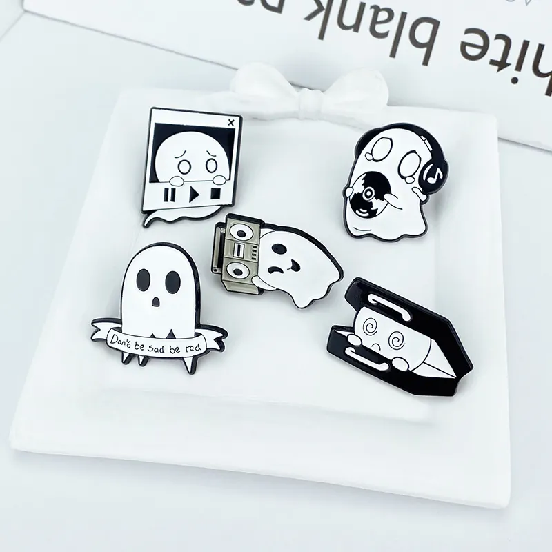 Cartoon Ghost Enamel Pins Halloween Zinc Alloy Brooches Music Theme Ghost Badges For Clothing Bags Cool Trendy Gift