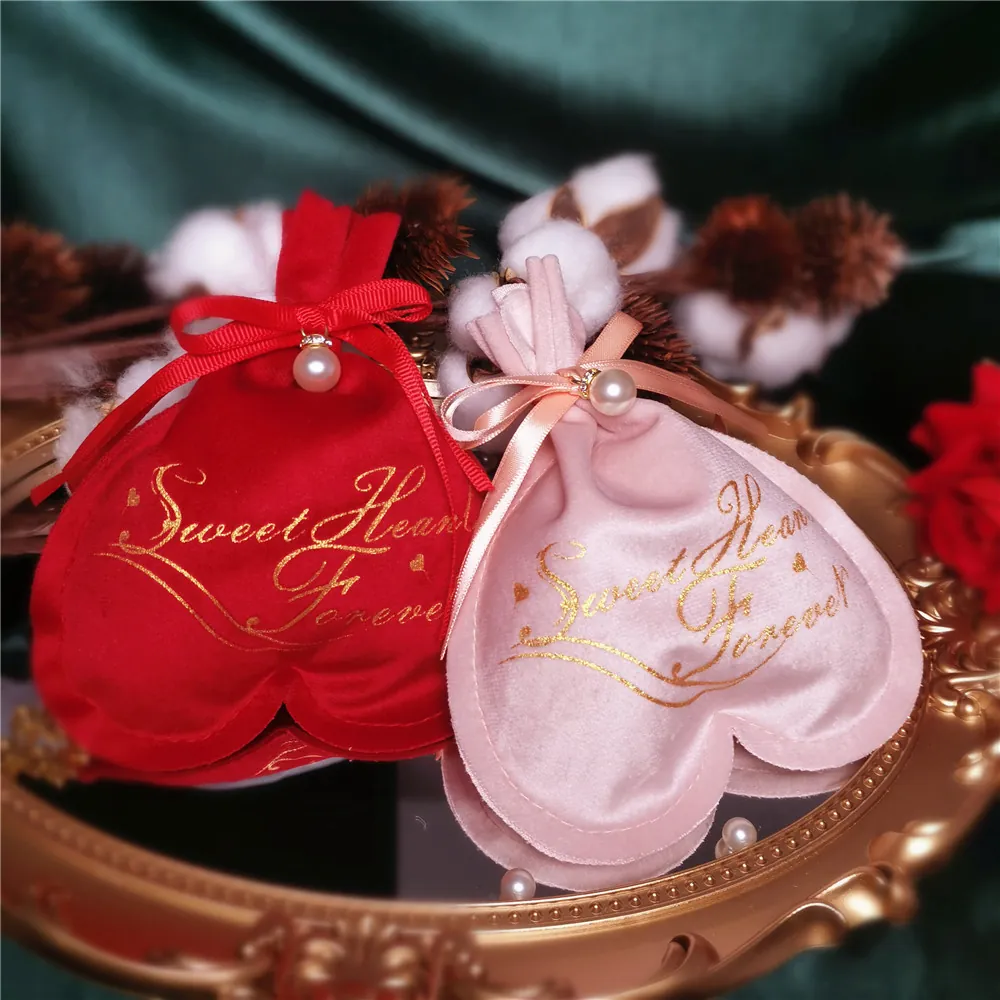 Heart Velvet Gift Bag Artificial Pearl Ribbon Bow Drawstring Pouch Gold Lettering Wedding Valentine Party Favor Jewelry Packaging