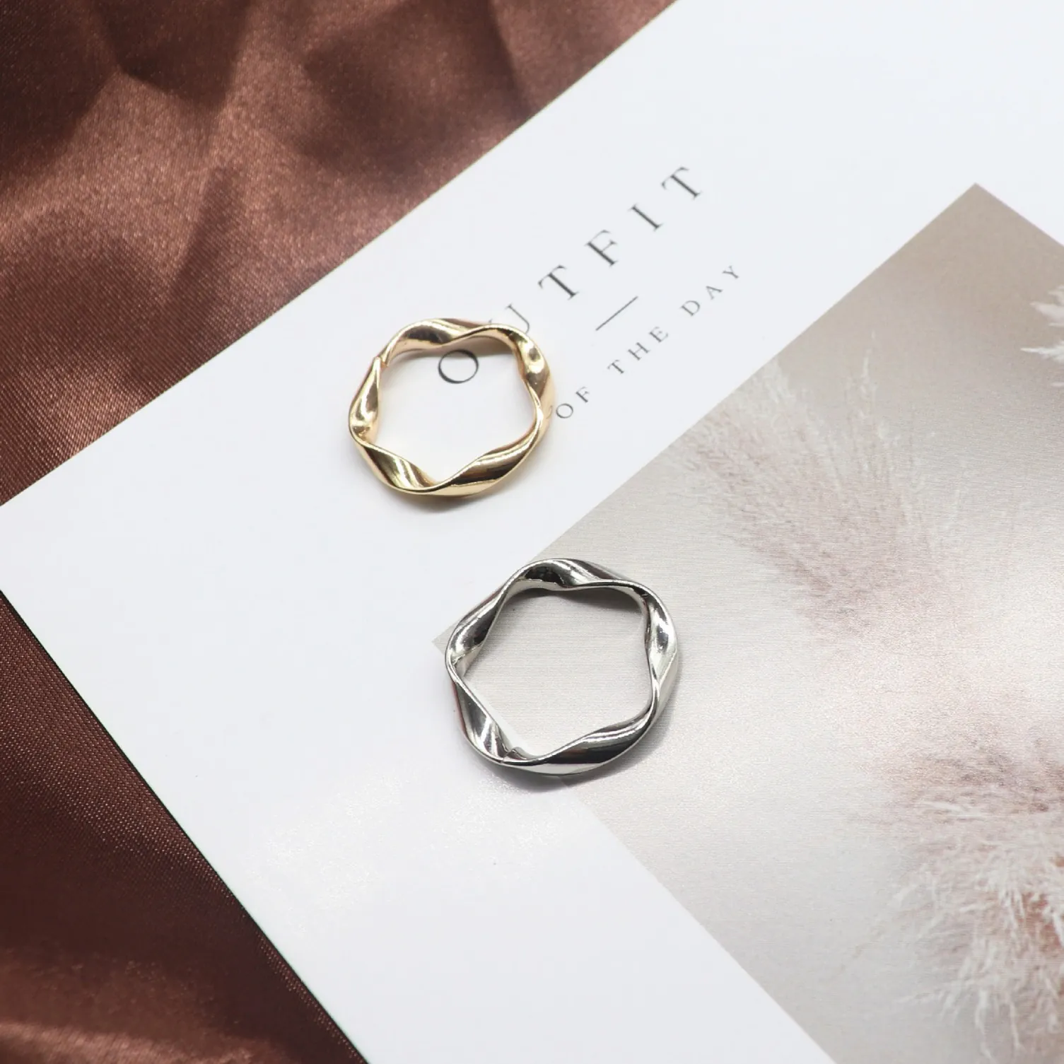 Minimalist Copper Irregular Wave Twisted Open Ring For Women Adjustable Frosted Sandblasted Fashion Jewelry Finger Ring