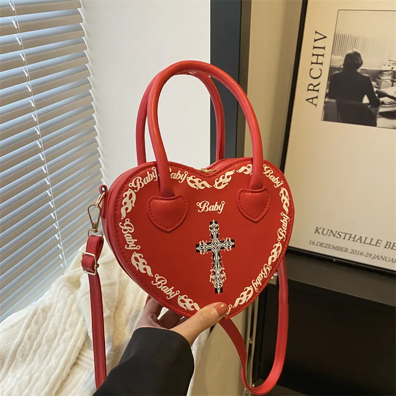 Borsa Tracolla Cuore Pelle PU Stampa Croce Gotica Lettera Baby Stile Strada Punk Estetica Oscura Borsa A Mano