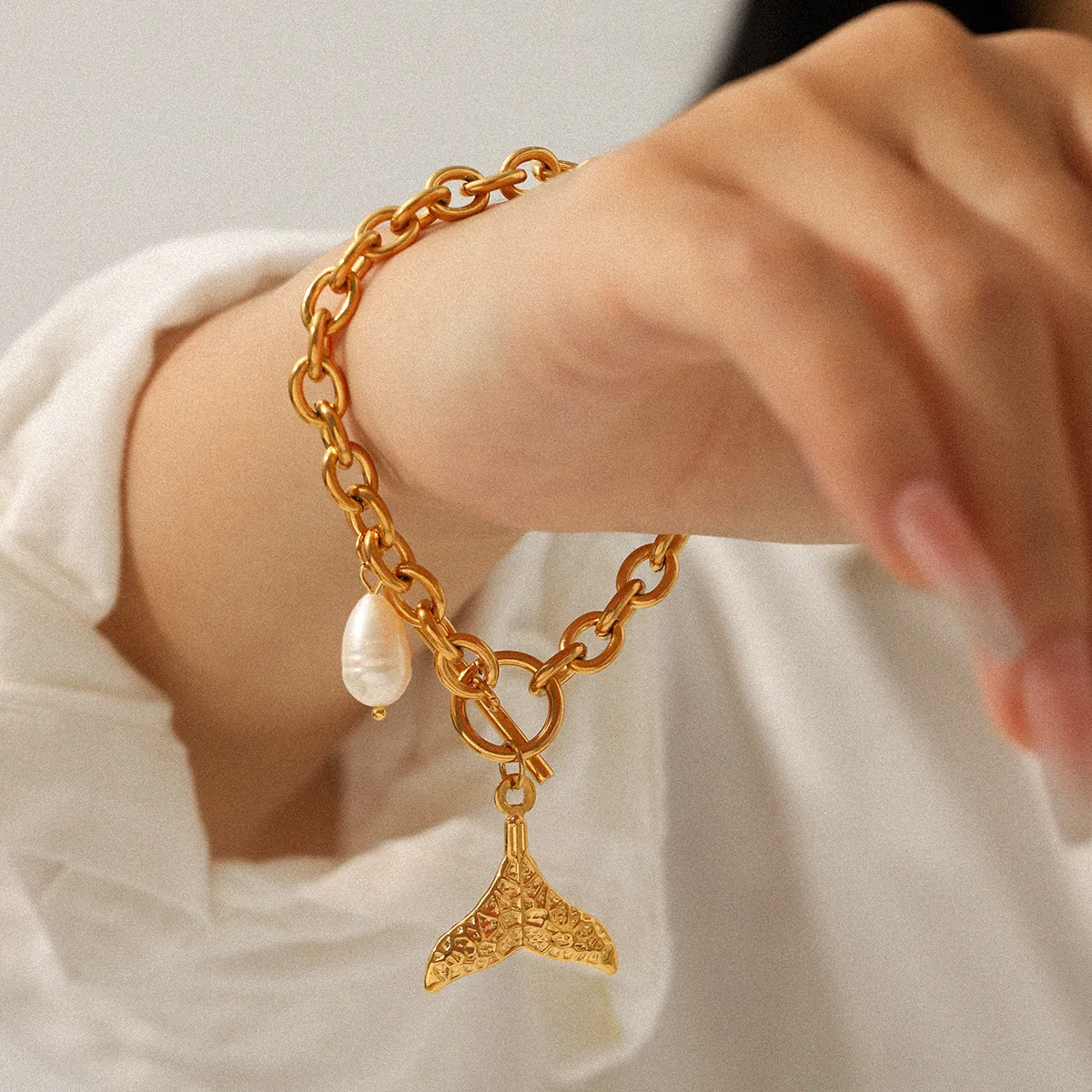 Ozean Thema Toggle Verschluss Armband Edelstahl Fischschwanz Anhänger Künstliche Perle Muschel Seestern Charme Eleganter Boho Schmuck Für Damen