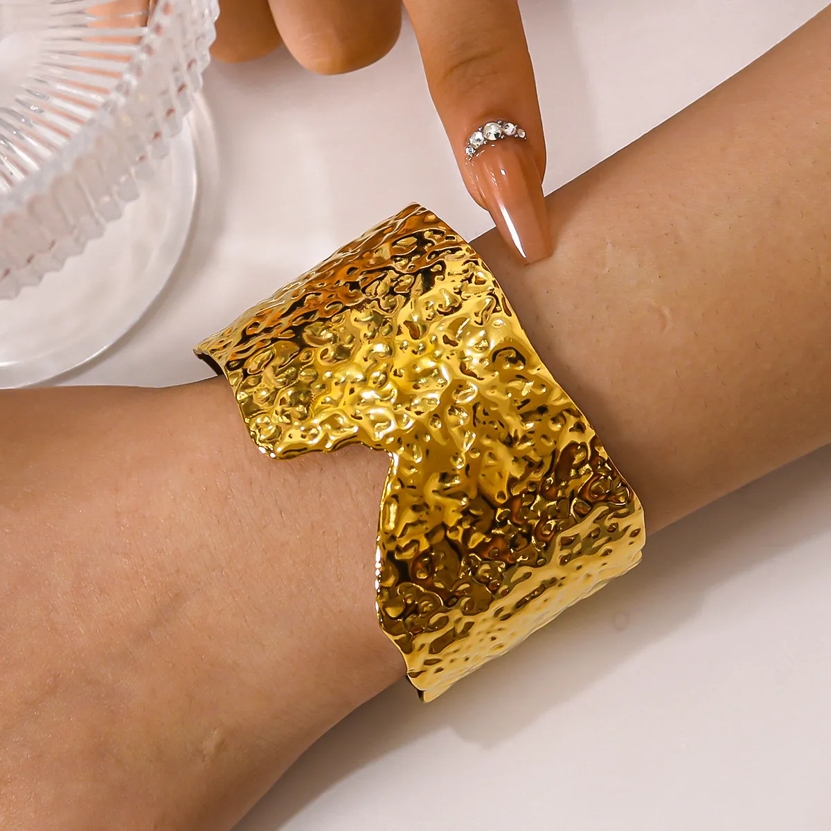 Hammered Wide Open Cuff Bracelet And Ring Retro French V Shape Crinkled Gold Plated Stainless Steel Jewelry For Women