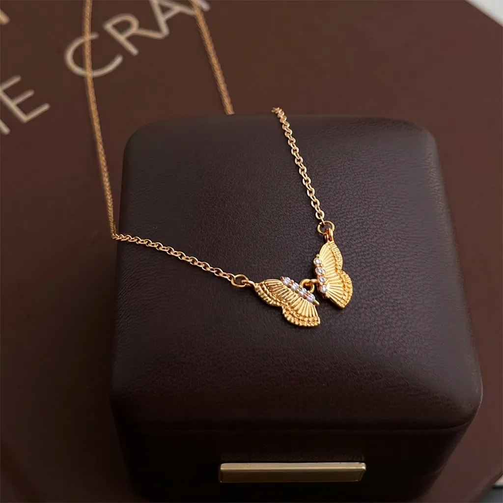 Butterfly Pendant Necklace 18K Gold Plated Copper Micro Set Zircon French Light Luxury Style Jewelry For Women Elegant