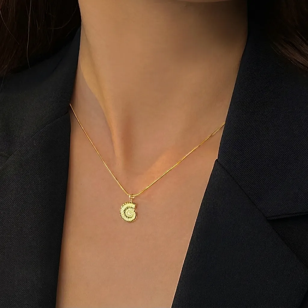 Shell Conch Pendant Necklace 304 Stainless Steel 18K Gold Plated With Artificial Pearl Zircon Women Summer Beach Vacation