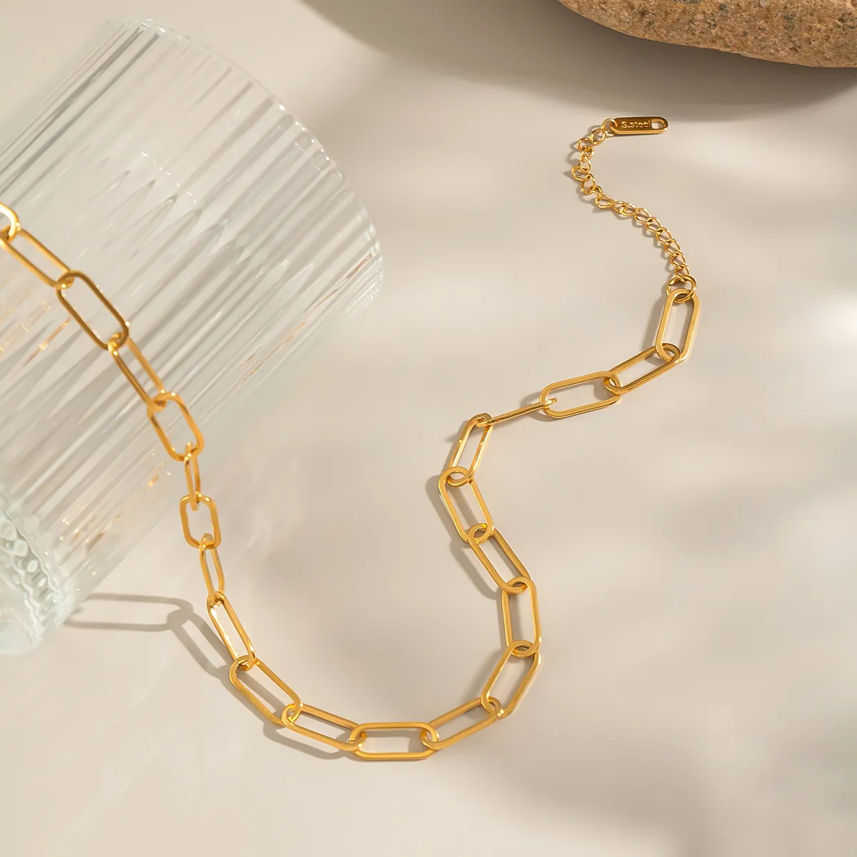 Collier Maillon Trombone Minimaliste En Acier Inoxydable Plaqué Or Bijoux Géométriques Étanche Pour Femmes