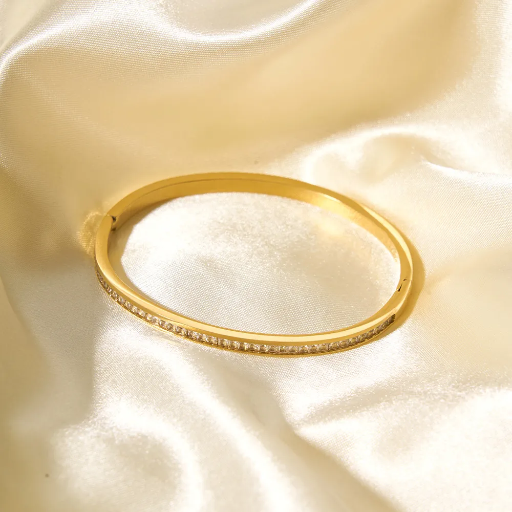 Bracciale Rigido Vintage Da Donna In Acciaio Inossidabile Placcato Oro Con Zircone Bianco Minimalista Chiusura Gioielli Accessorio