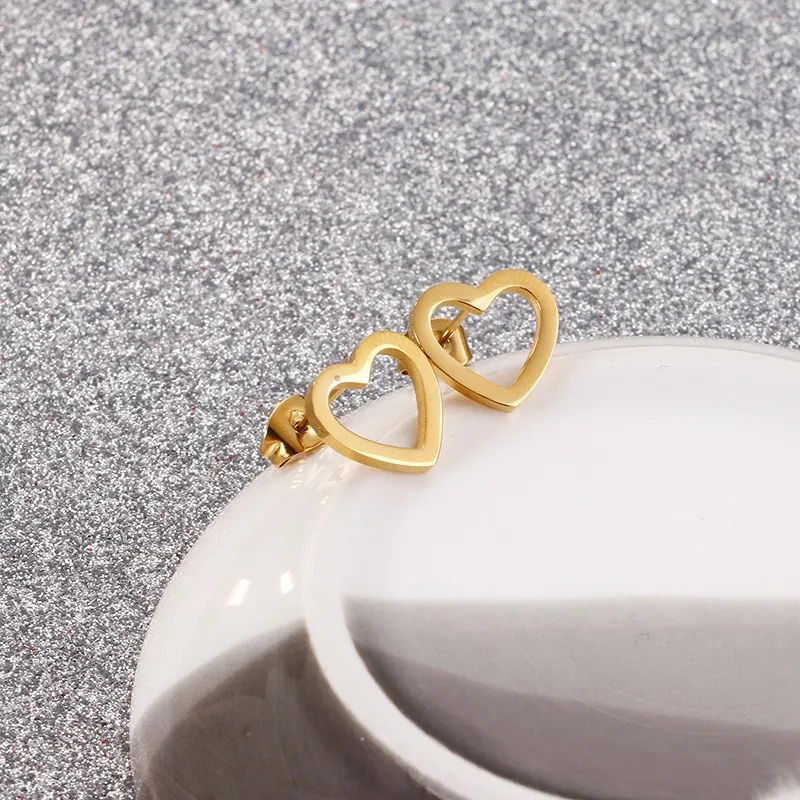 Minimalist Hollow Heart Stud Earrings Stainless Steel Geometric Peach Heart Shape Jewelry For Women
