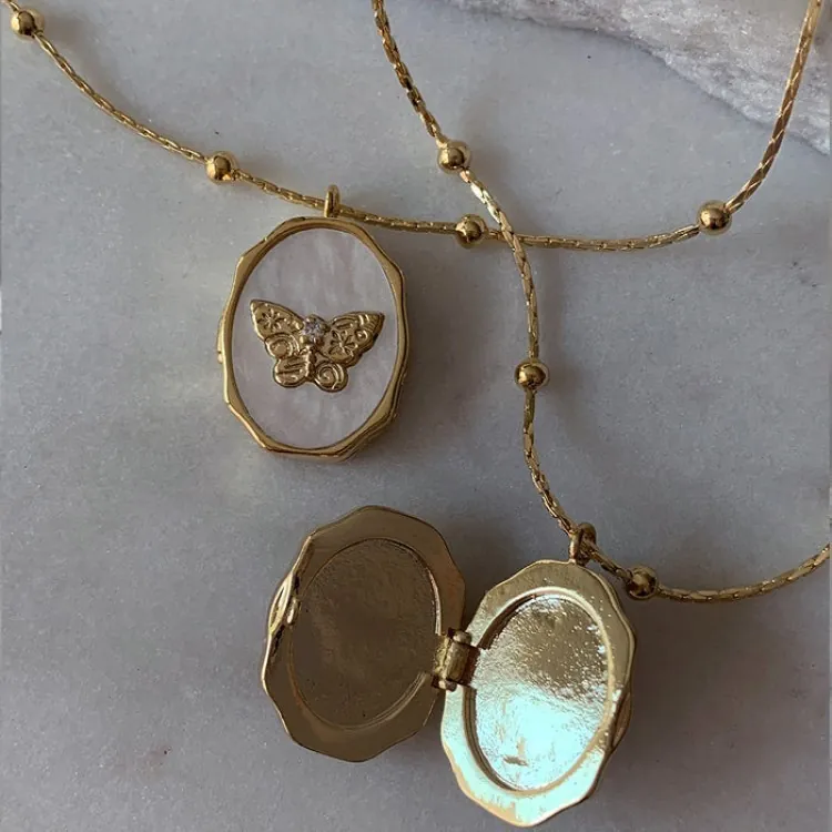Vintage Schmetterling Medaillon Halskette Gold Vergoldet Kupfer Perlmutt Oval Öffnbarer Fotorahmen Anhänger Zirkon Für Damen